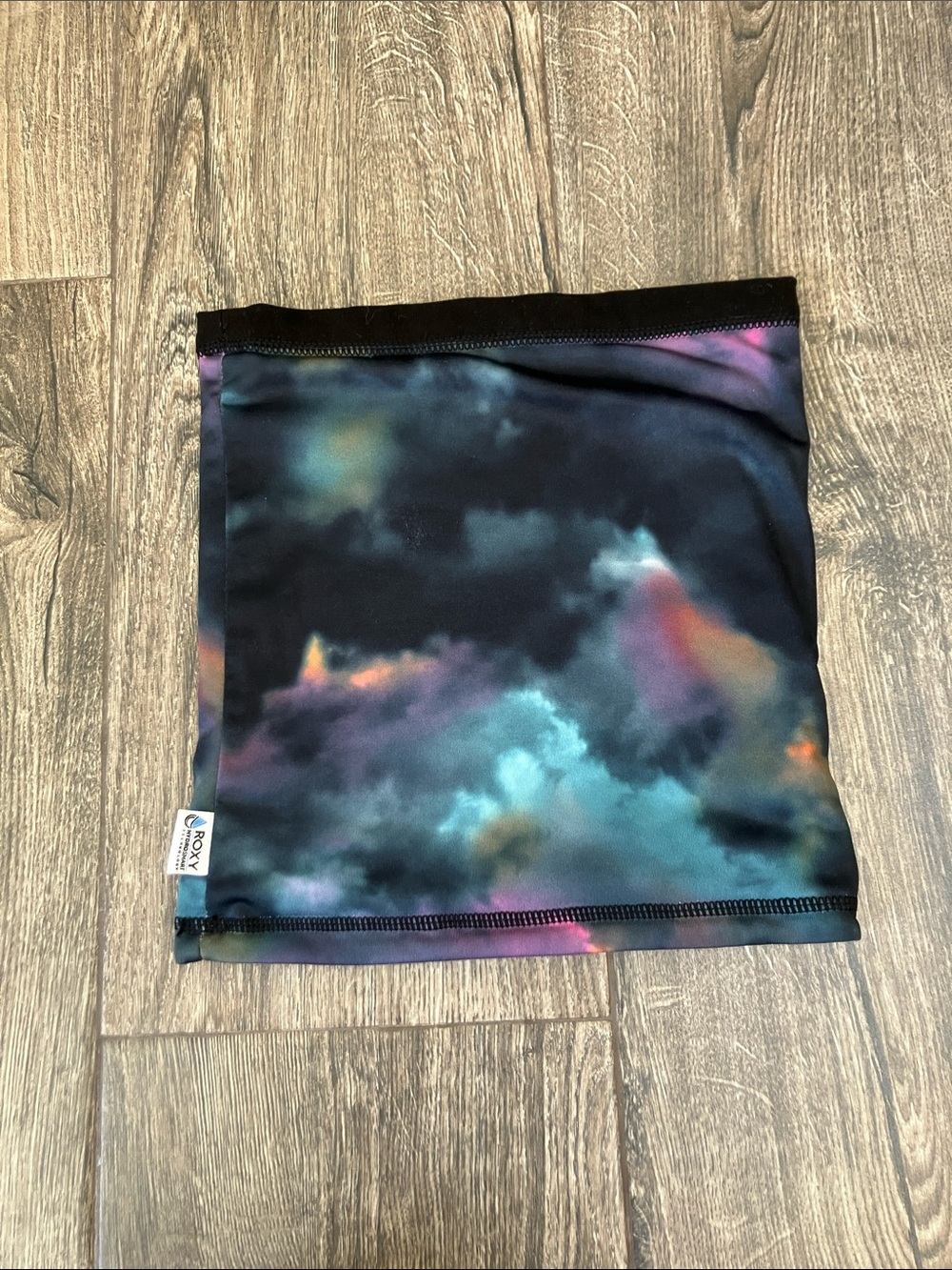 Roxy Black Neck Gaiter with Blue, Purple and Pink Cloud Print